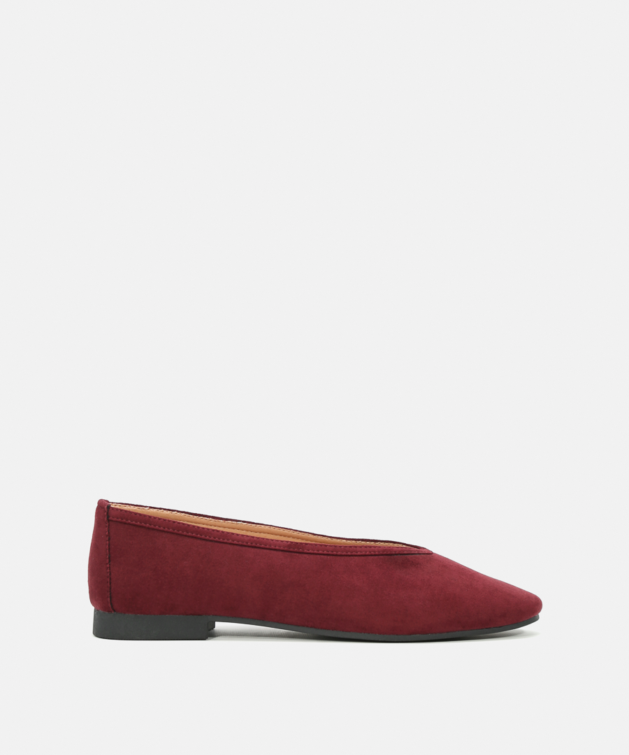 Sabrinas decote em bico image number null